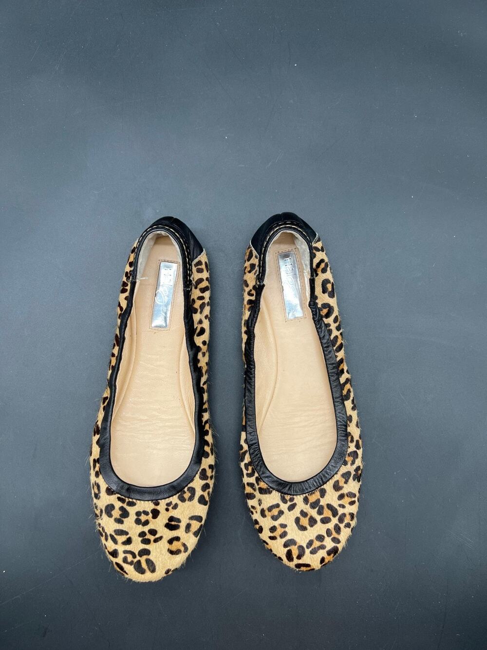 Halogen Flats Shoes Women Size 7M Animal Print Great Condition